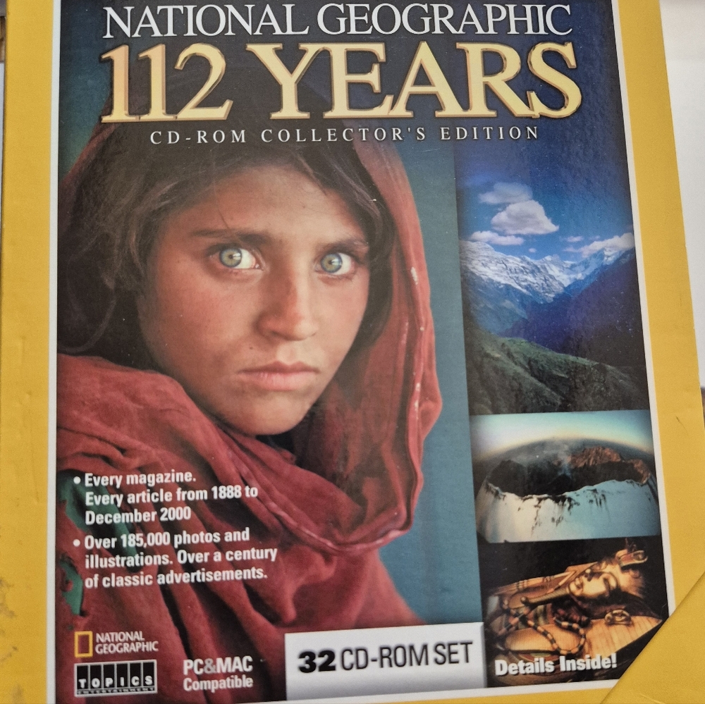 National Geographic 112 Years Collector's Edition - Yellow and Blue
